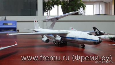 Военно-транспортный самолет Ан-124 Руслан (Bruno VanHecke - LitNik) из бумаги