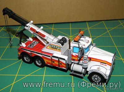 Kenworth W900 1982 Wrecker из бумаги